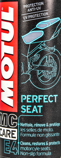 Очиститель салона Motul MC Care E4 Perfect Seat